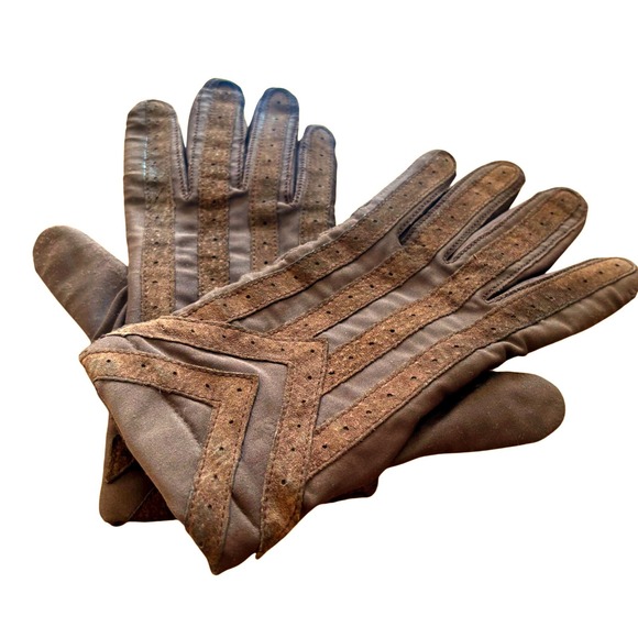 isotoner Accessories - Vintage Isotoner Warm-Ups by Aris Brown Spandex Driving Gloves Women Medium